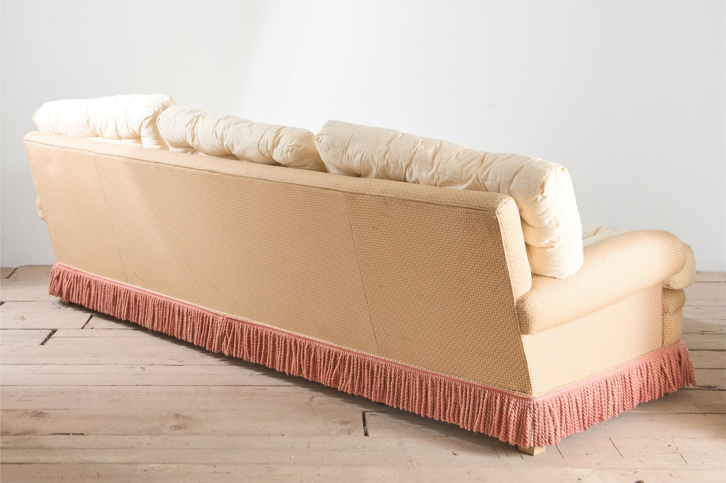 Very large Traditionally made 20th century country house sofa