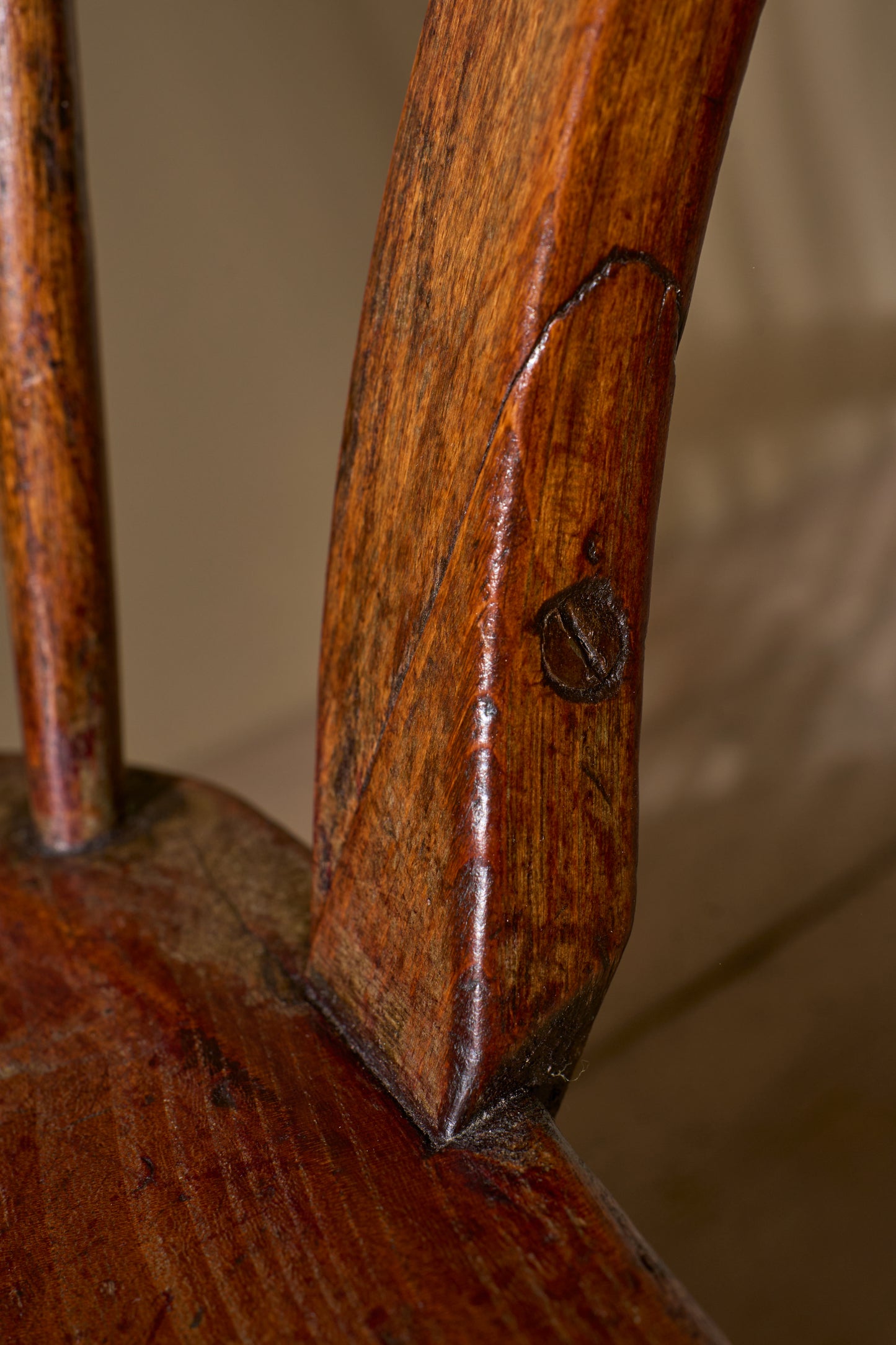 18th century Comb back Ash and Elm windsor chair