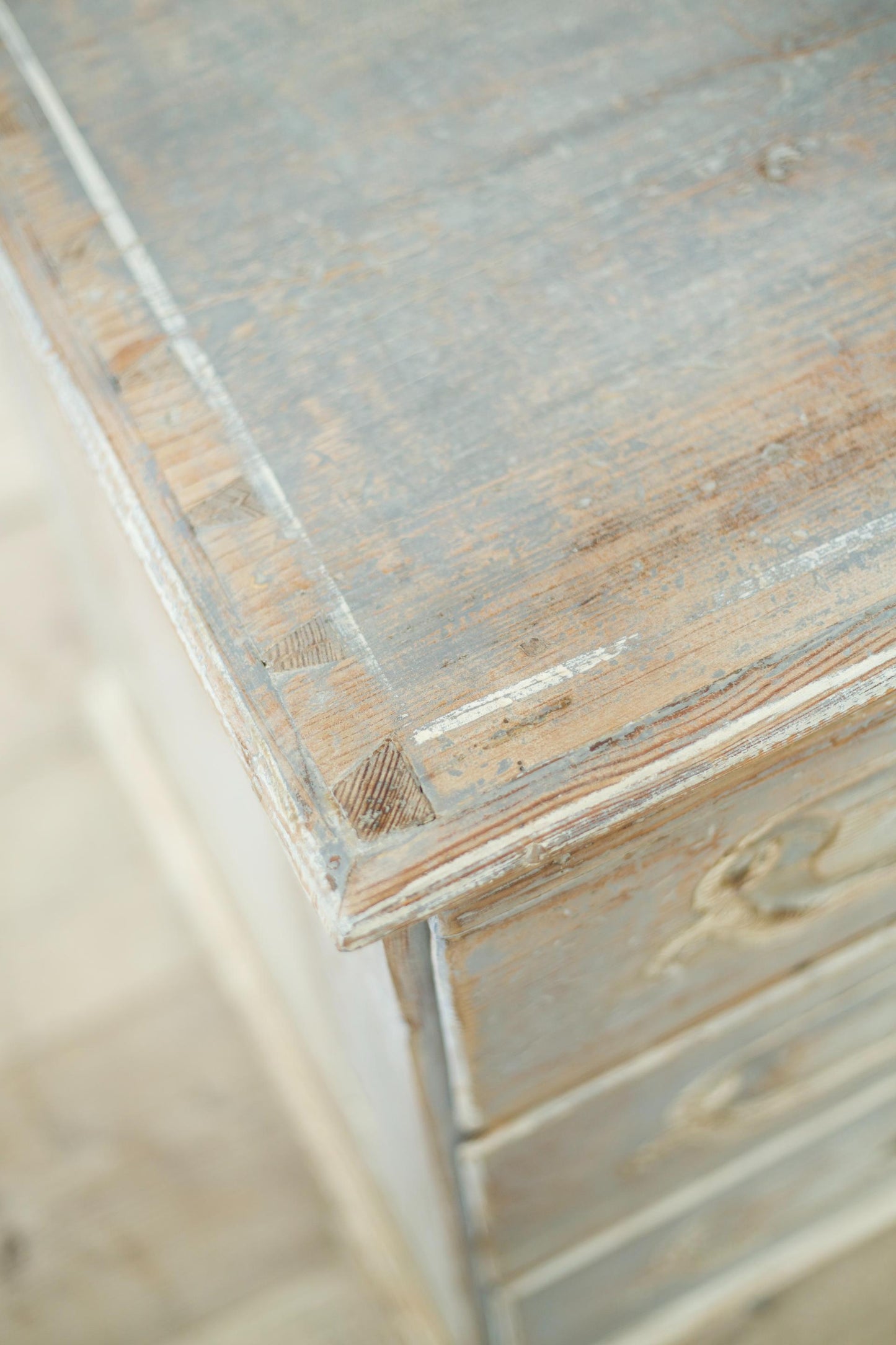 18th century Bavarian painted chest of drawers