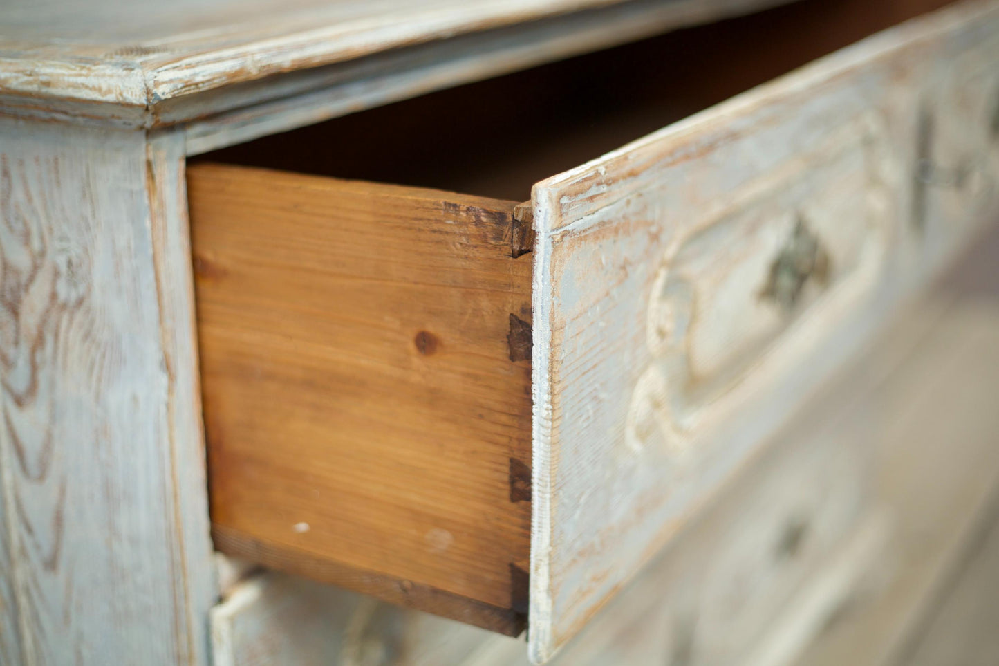 18th century Bavarian painted chest of drawers