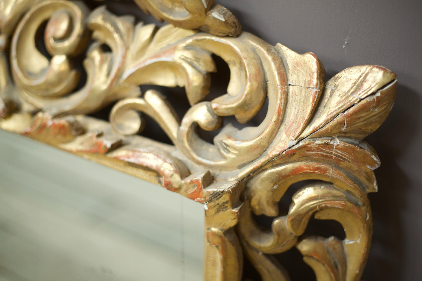 Large Early 19th century bright gilt Italian carved mirror