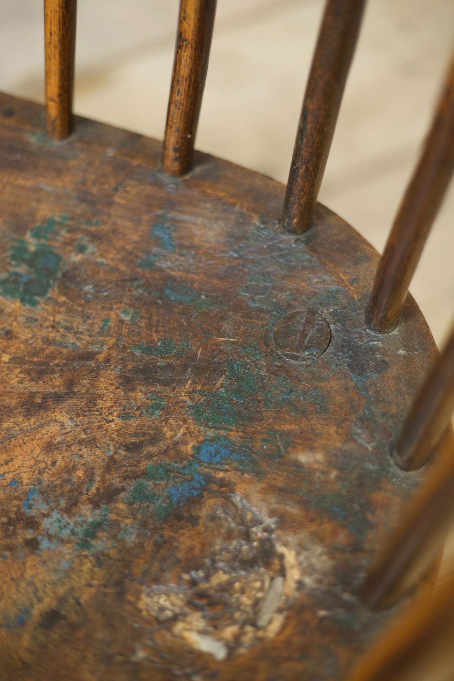 18th century Folk art stick back windsor chair