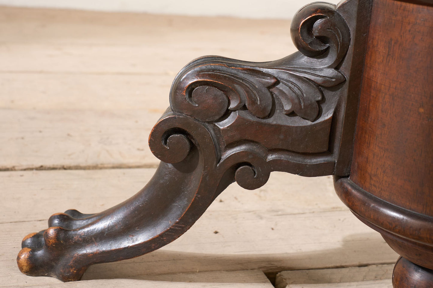 19th century Carved mahogany and white marble Gueridon table