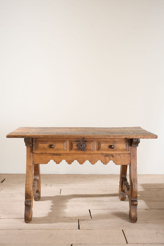 18th century Spanish elm writing table