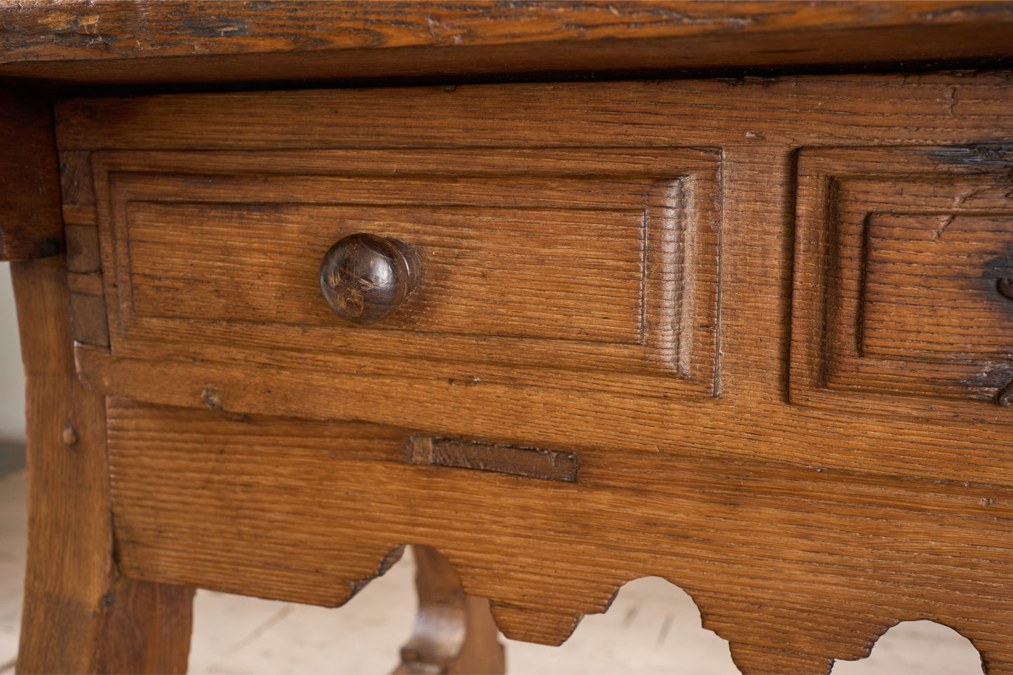 18th century Spanish elm writing table