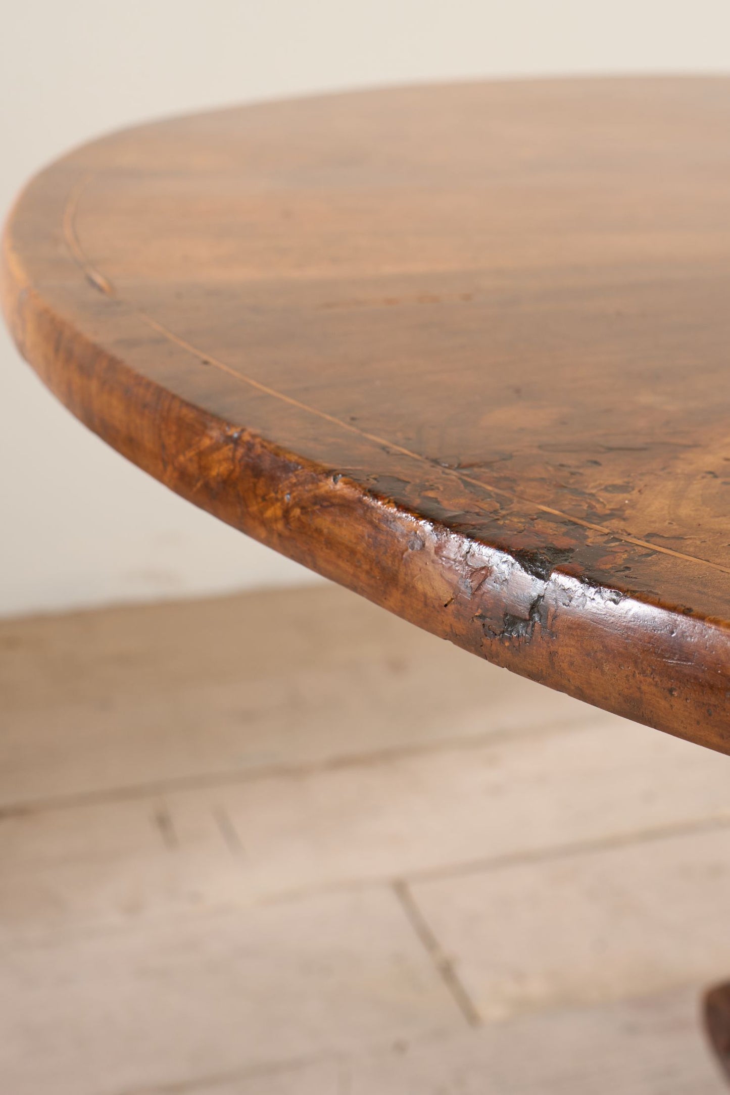 18th Century Italian walnut tilt top table