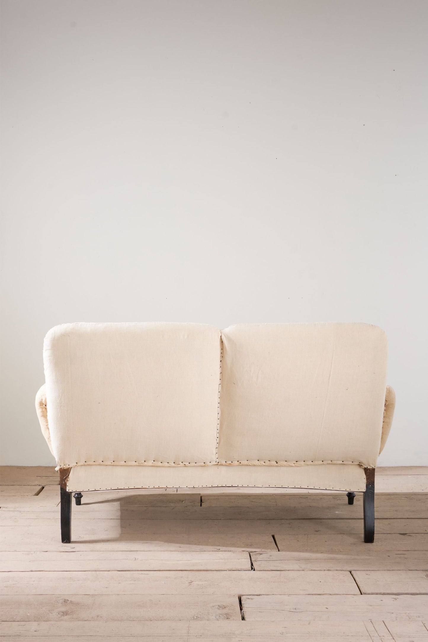 Napoleon III 2 seater Pillow armed sofa