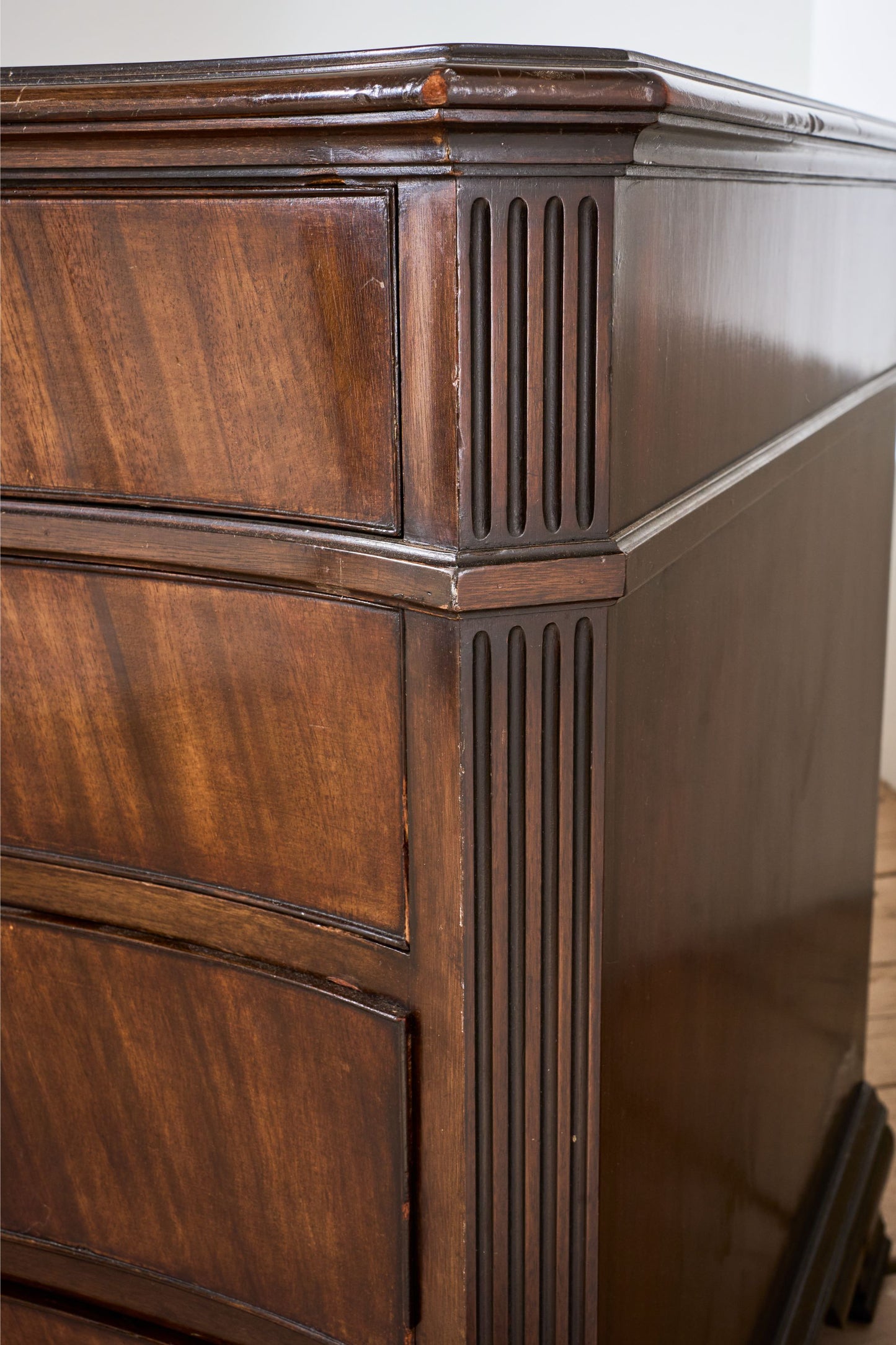 Pair of 1920's Serpentine fronted mahogany Jewellers chest of drawers
