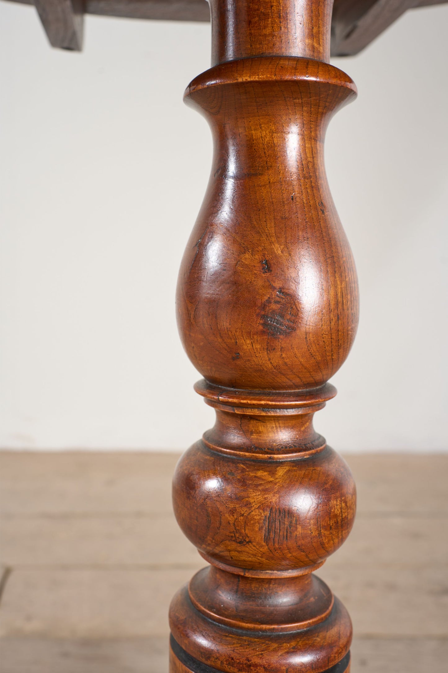 18th Century oak and elm tilt top wine table