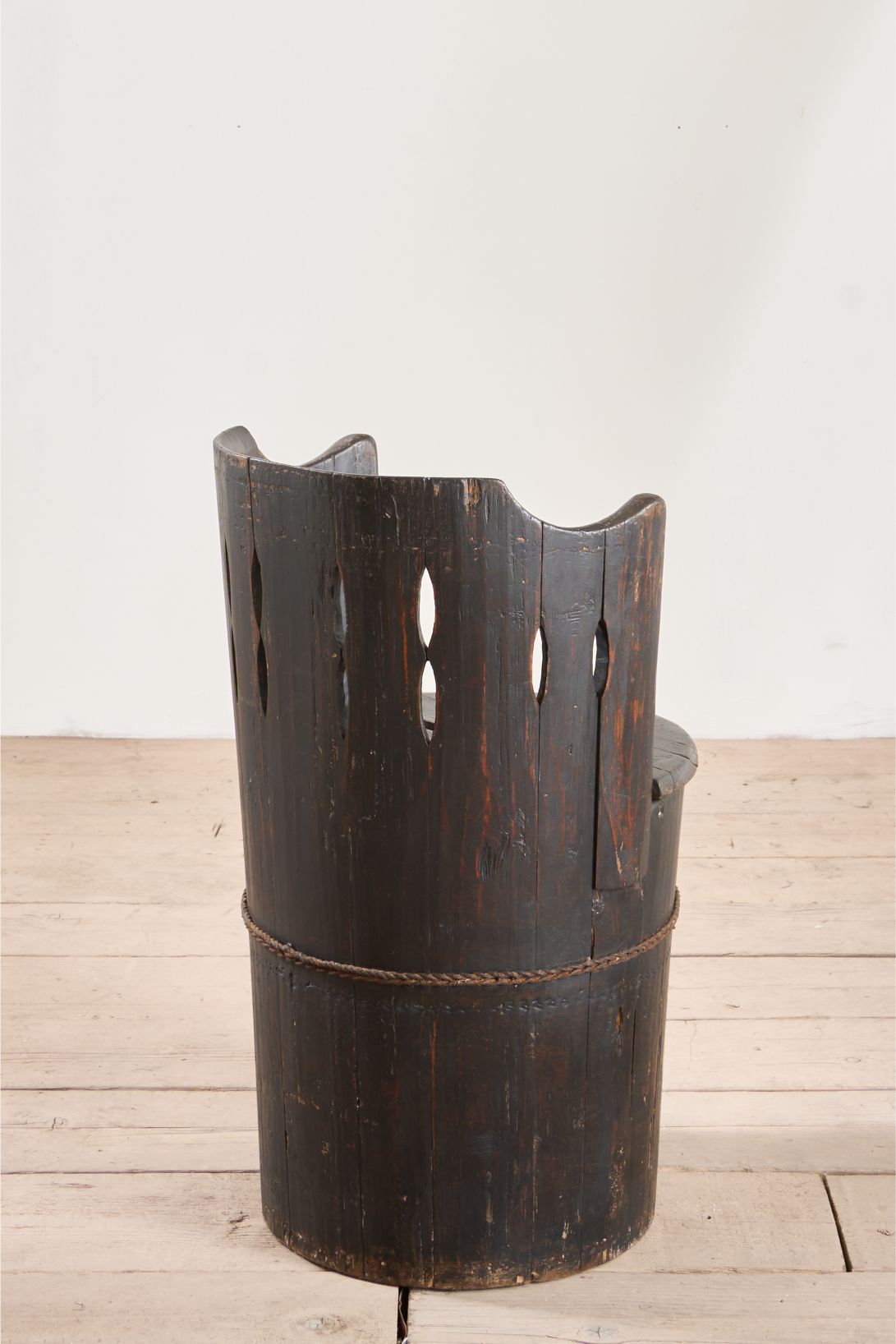 19th Century Folk art barrel chairs - Black