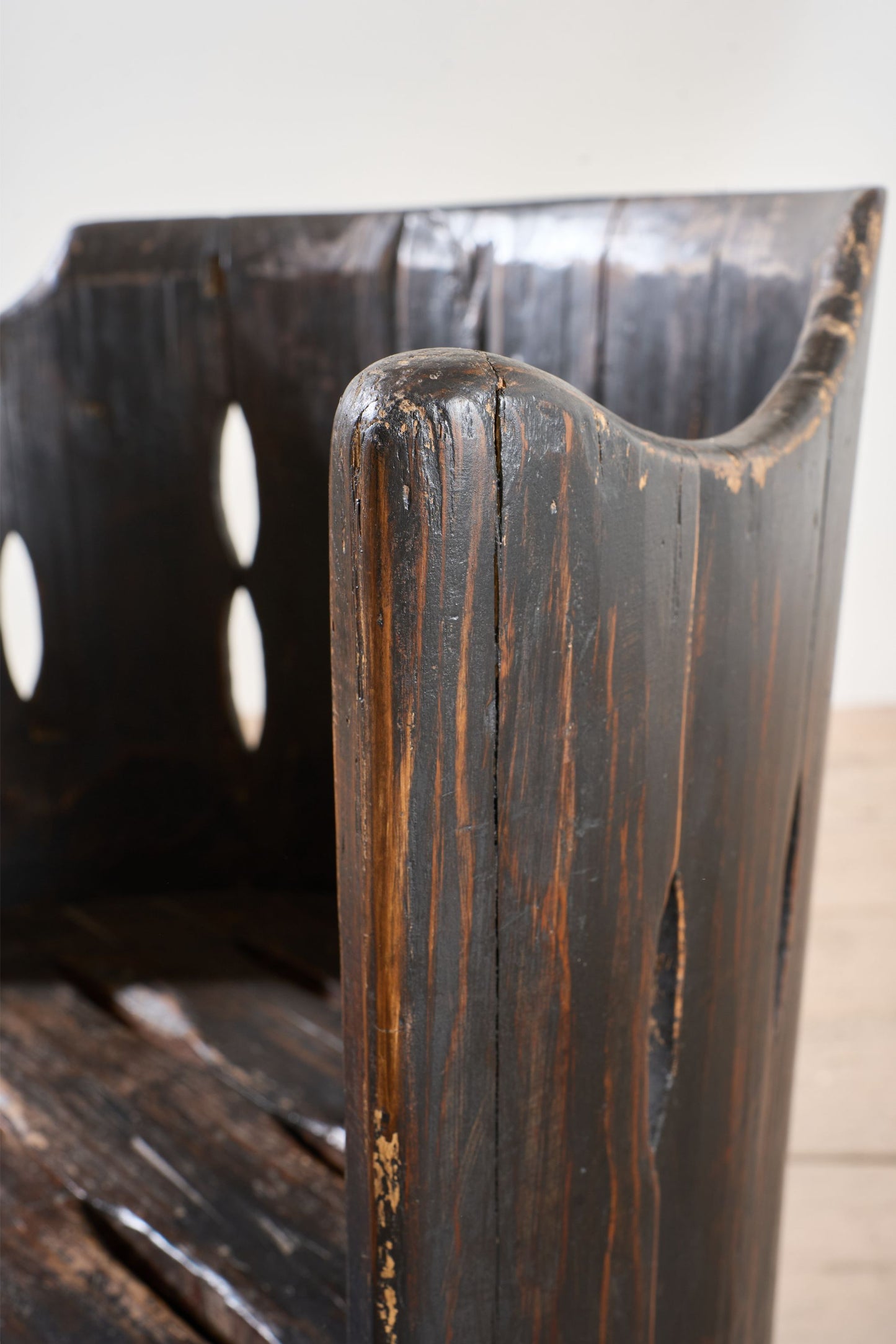 19th Century Folk art barrel chairs - Black