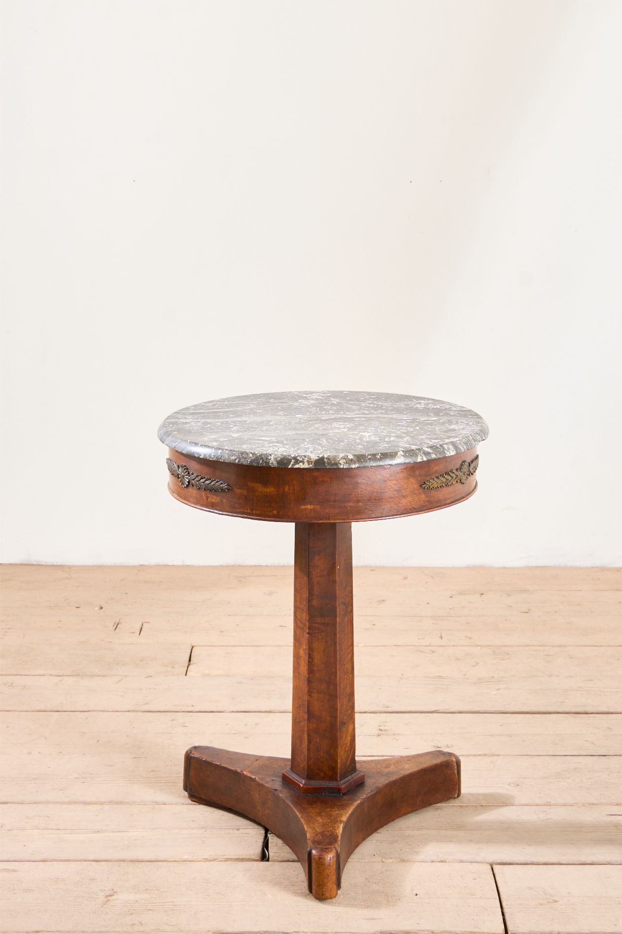 19th century Walnut Empire Gueridon table
