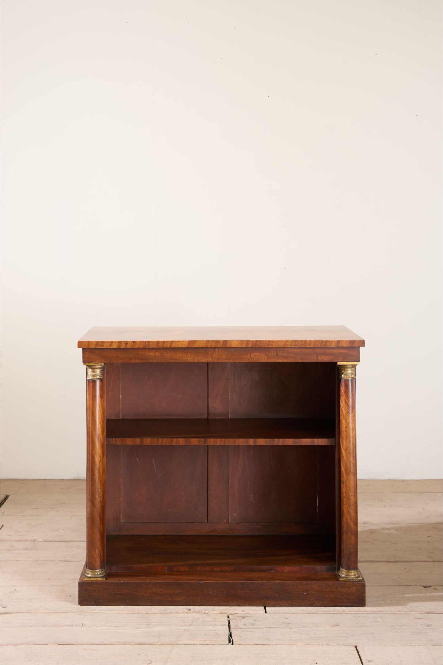 19th century Early Victorian Mahogany columned library book case