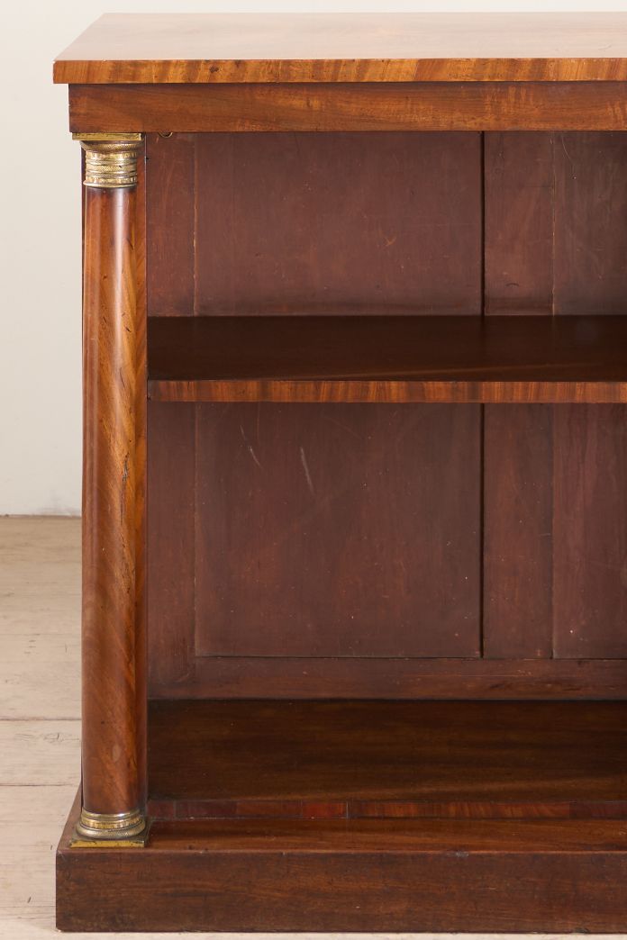 19th century Early Victorian Mahogany columned library book case