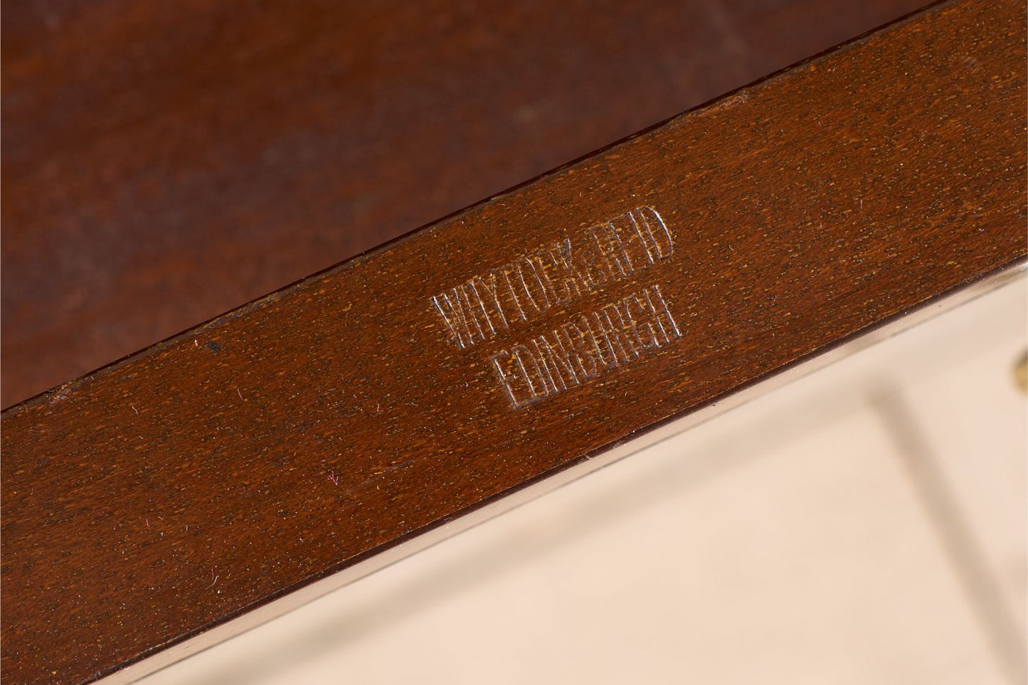 20th century Mahogany silver table by Whytock and Reid
