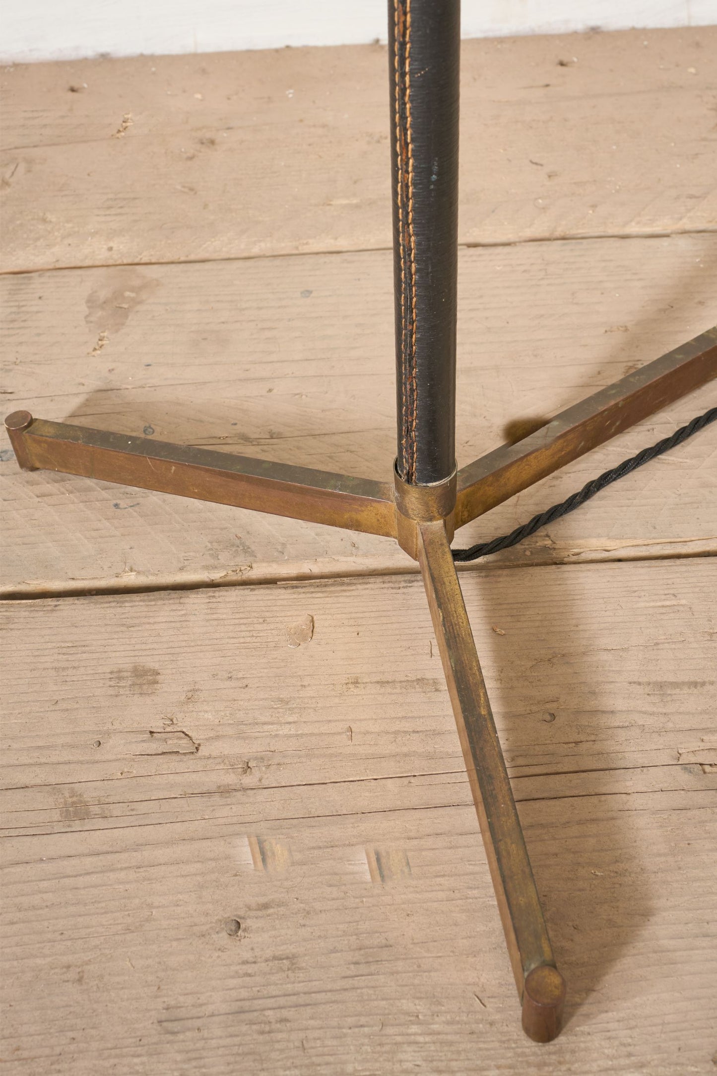 Mid 20th century Spanish black leather and brass floor lamp