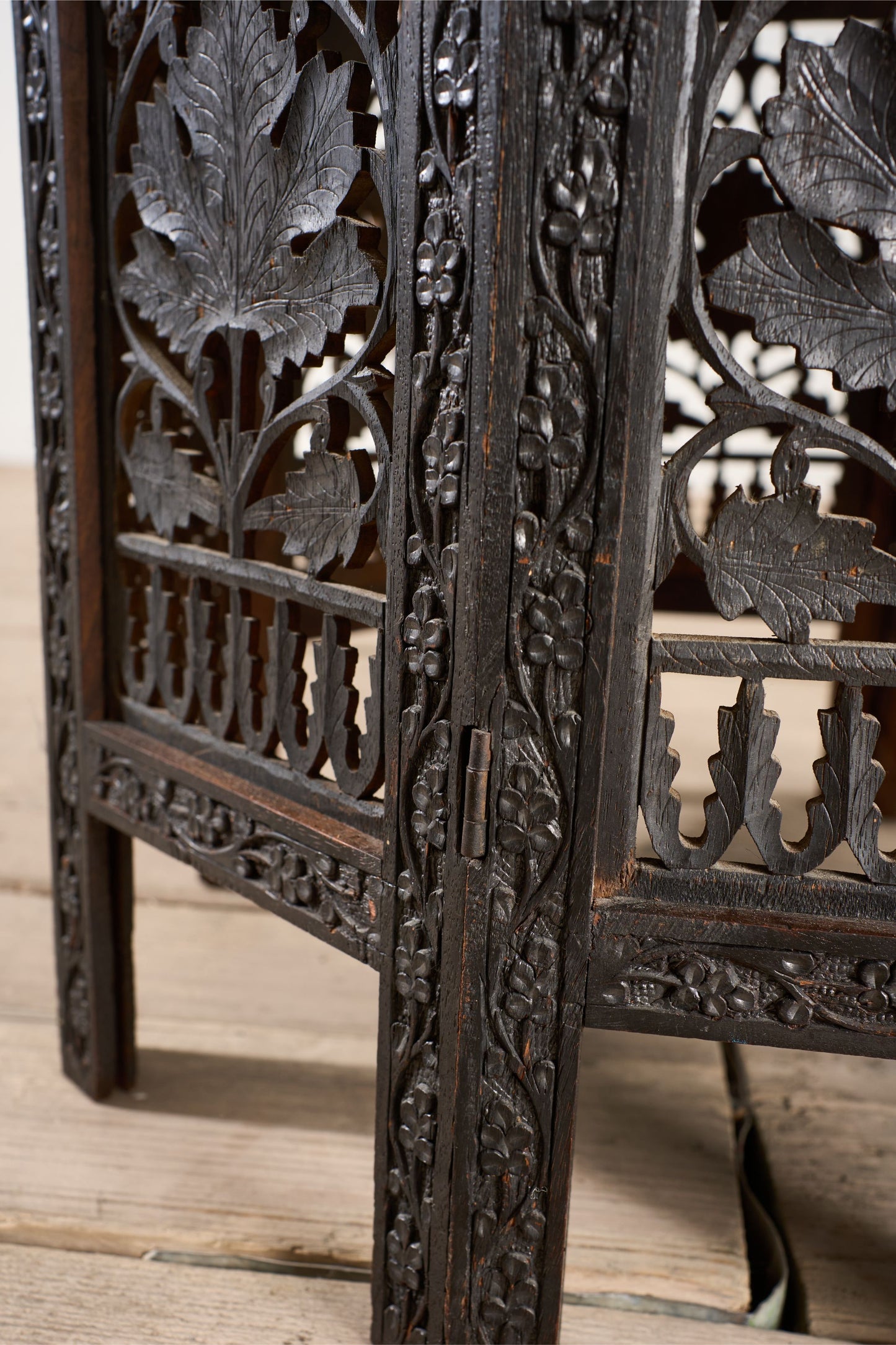 19th century Octagonal Padauk Anglo-Indian side table