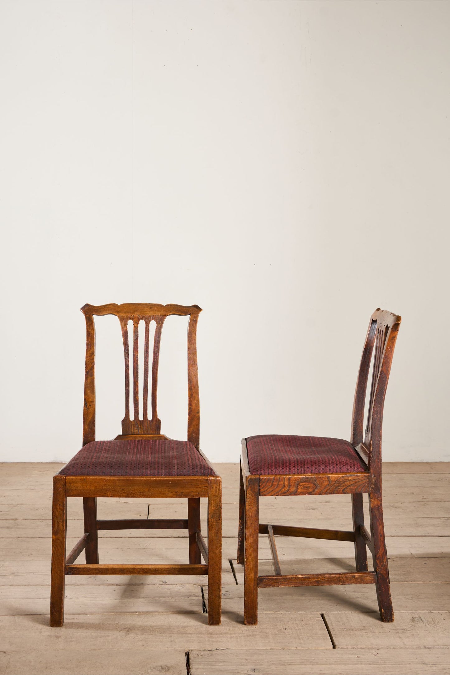 Set of 9 country dining chairs in Oak and Elm