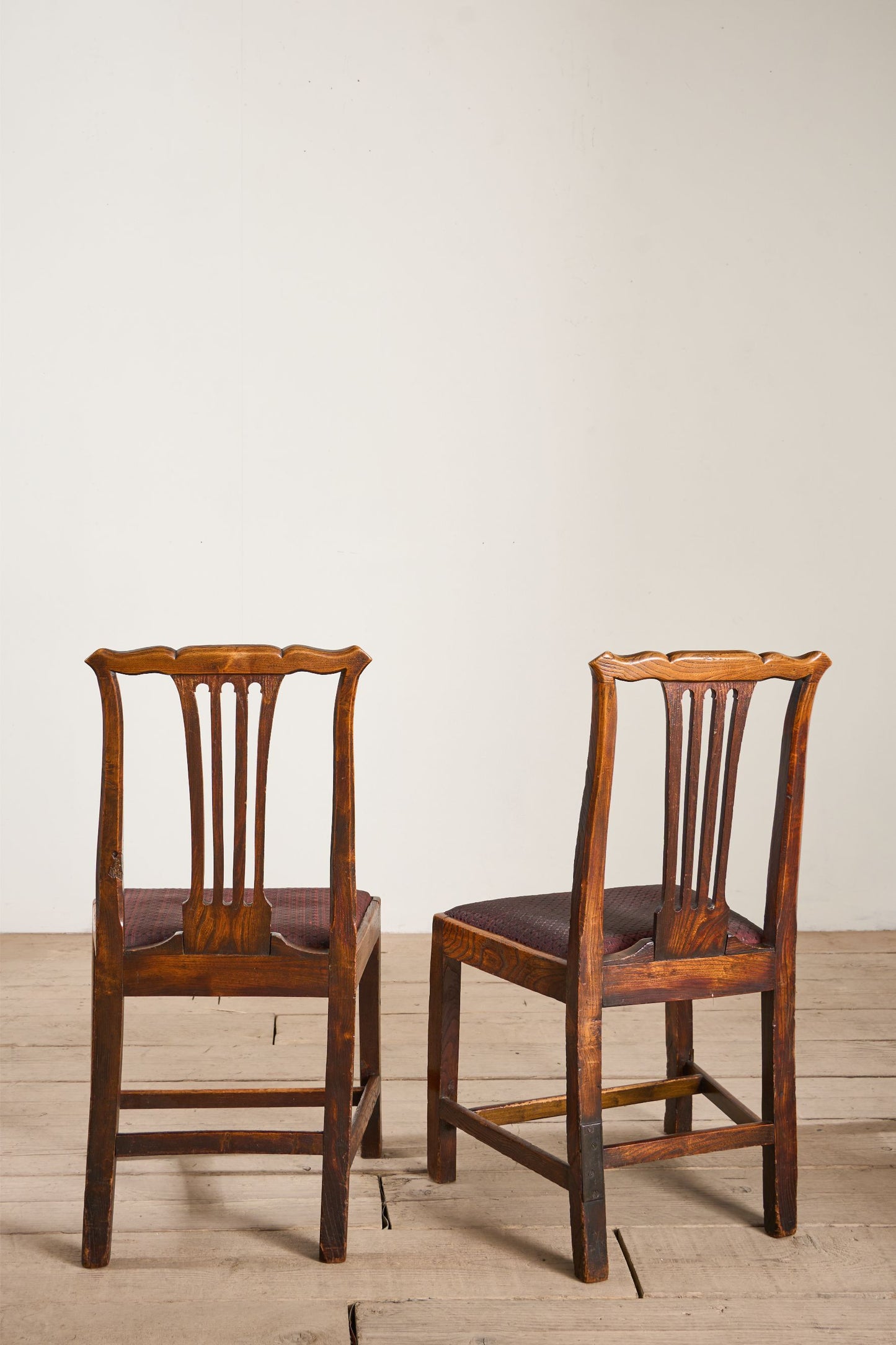 Set of 9 country dining chairs in Oak and Elm
