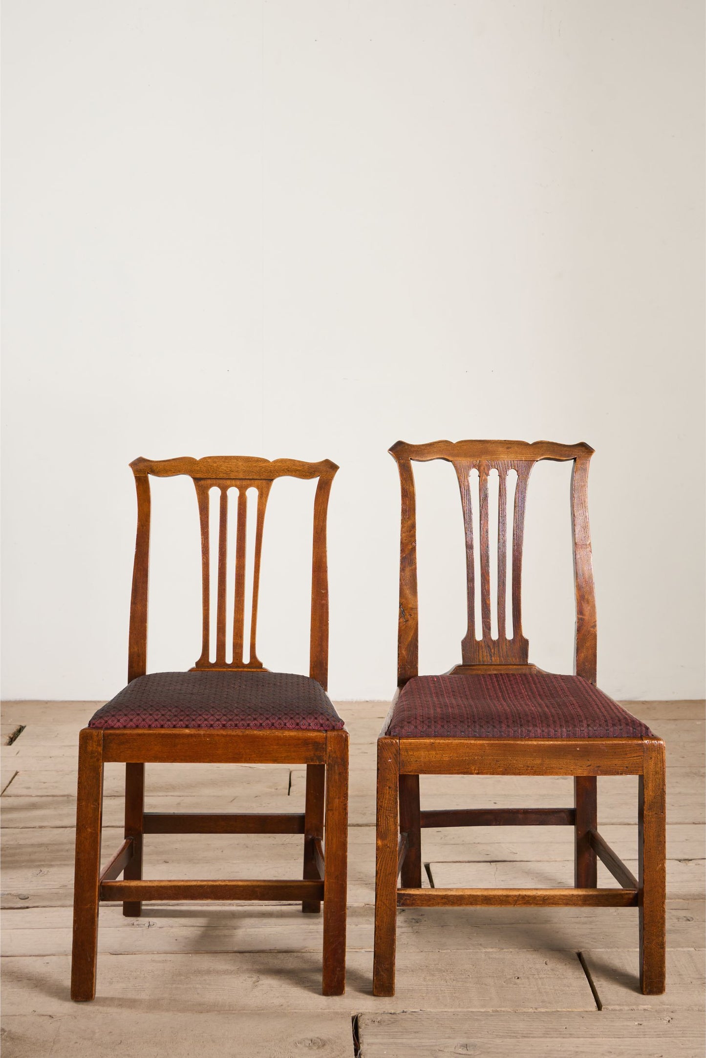 Set of 9 country dining chairs in Oak and Elm
