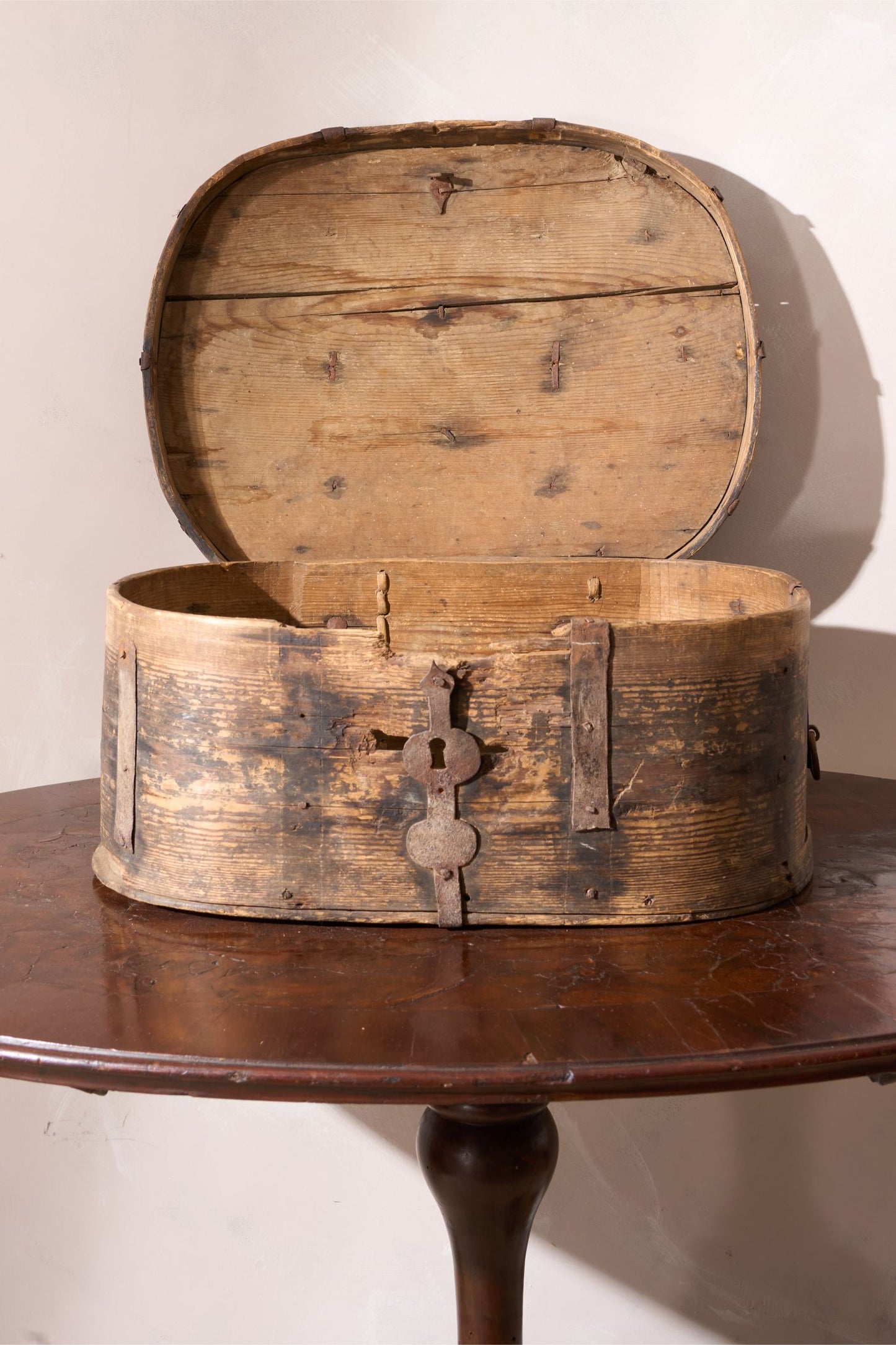 18th century Swedish folk art marriage box- Star