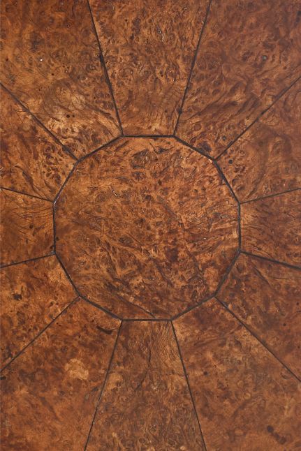 Unusual 18th century Burr oak welsh tilt top table