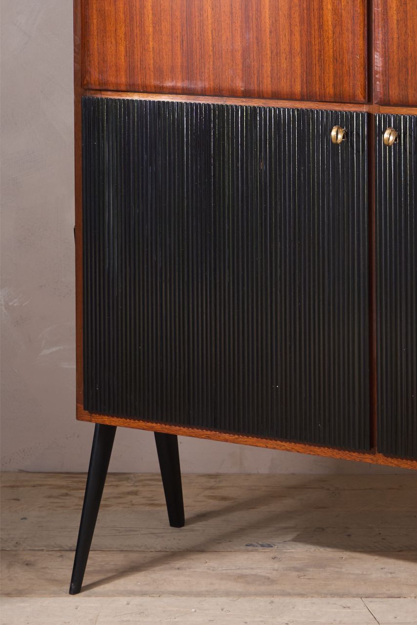 Mid 20th century Italian cupboard by Osvaldo Borsani