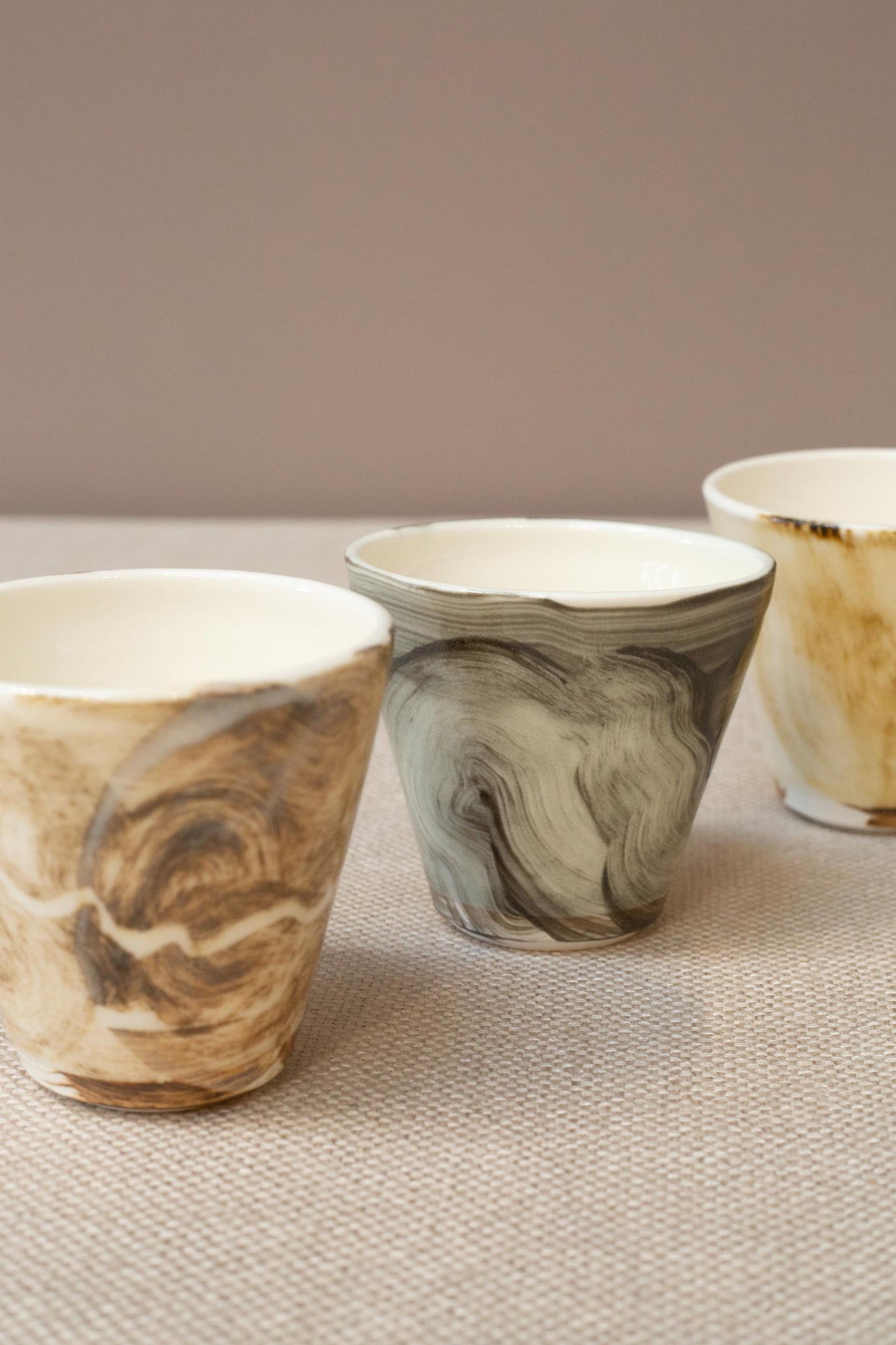 Slip porcelain cups by Maya - Design 2