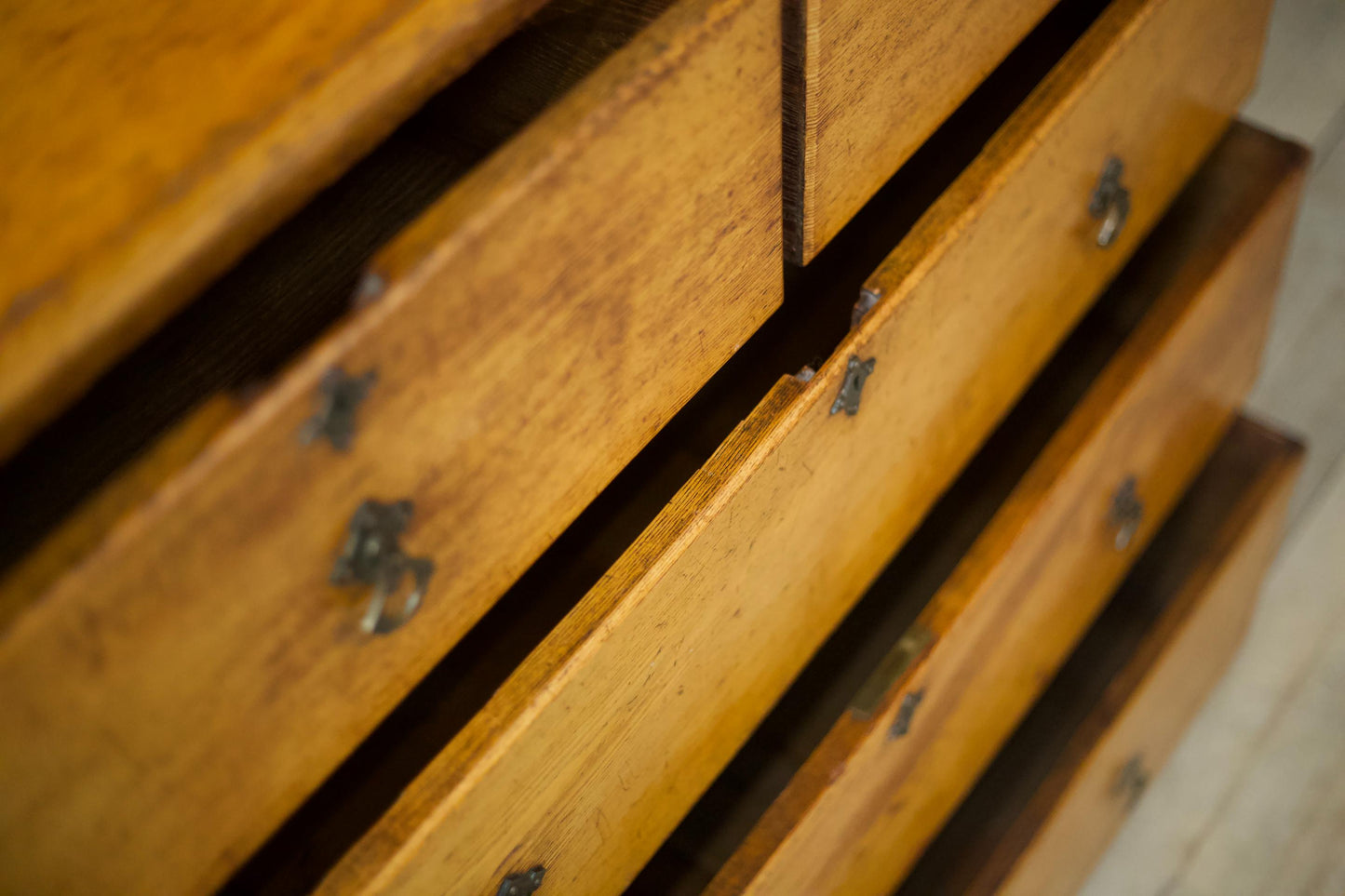 19th century Ash Aesthetic movement chest of drawers