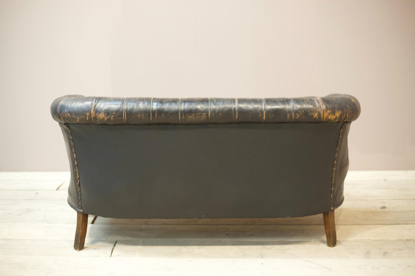 c.1900 buttoned leather chesterfield sofa