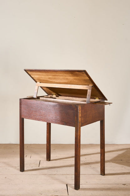 Rare 18th century Oak artists table