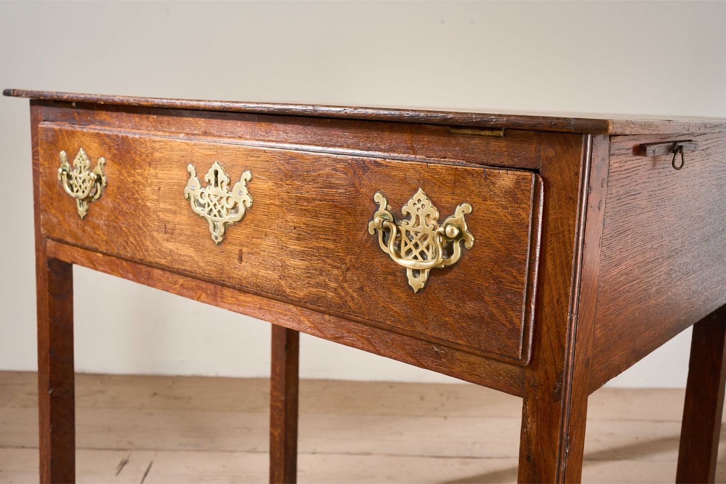Rare 18th century Oak artists table