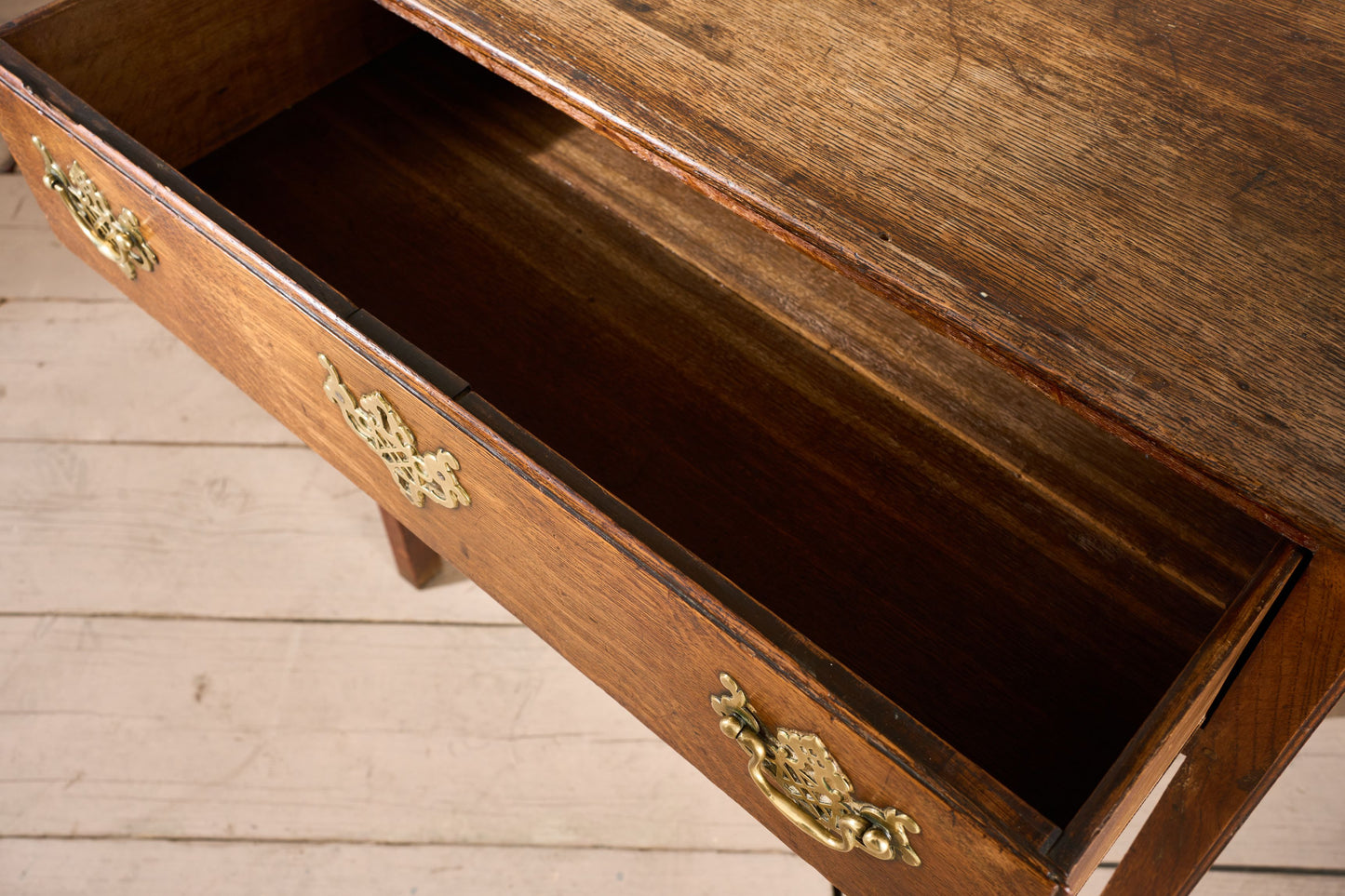 Rare 18th century Oak artists table