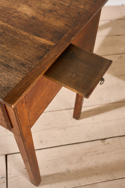 Rare 18th century Oak artists table