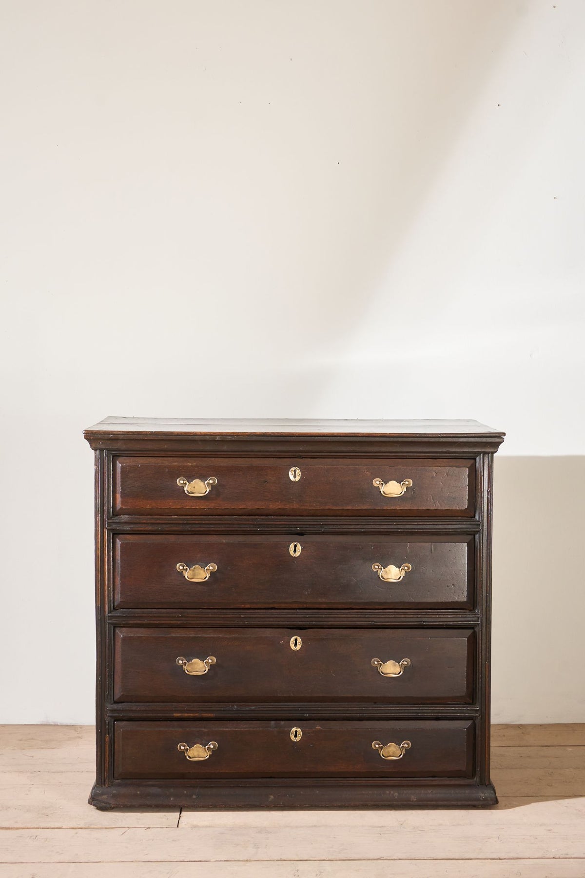 18th century Solid oak chest of drawers - TallBoy Interiors