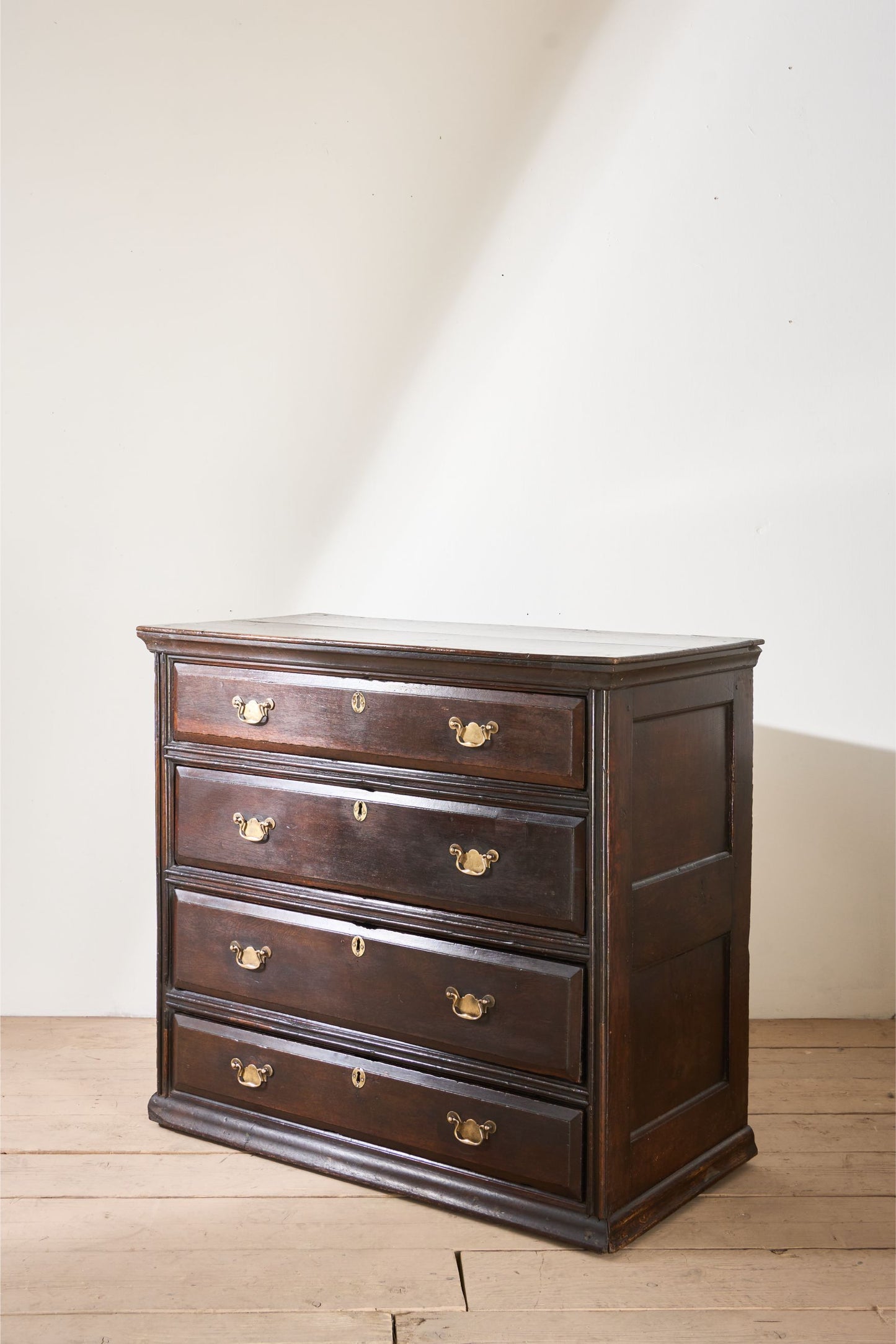 18th century Solid oak chest of drawers