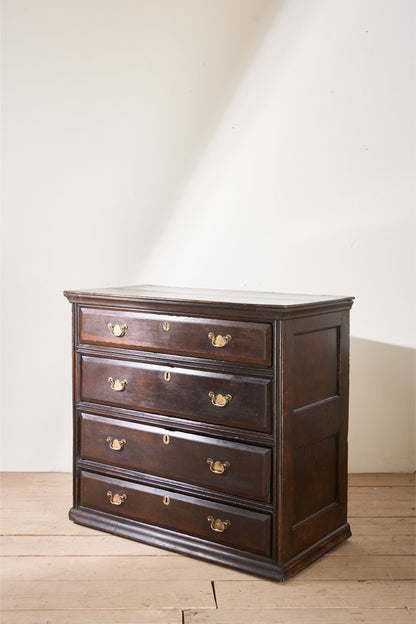 18th century Solid oak chest of drawers