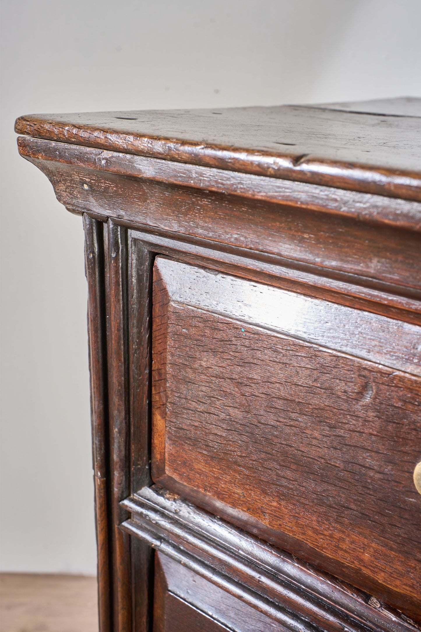 18th century Solid oak chest of drawers