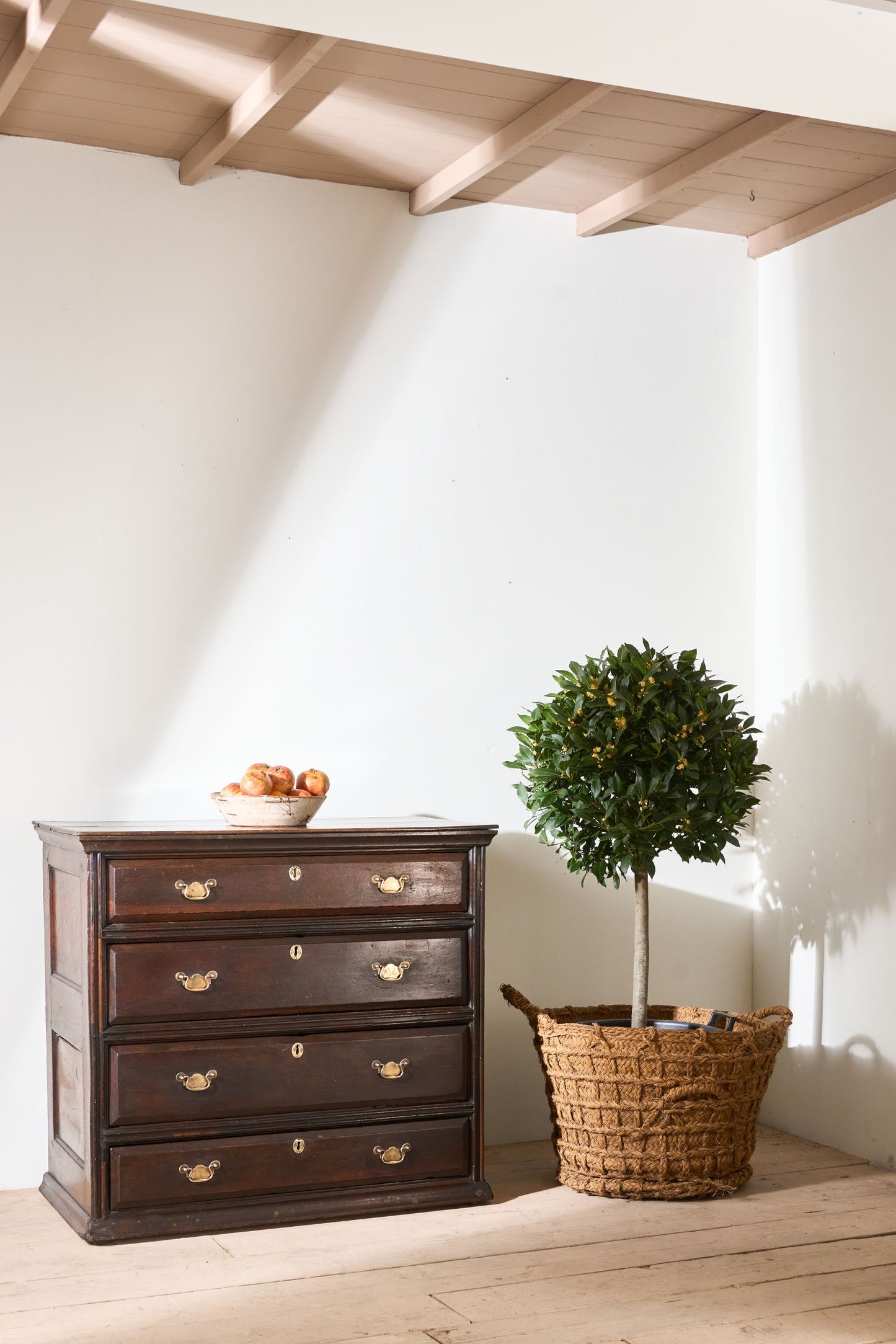 18th century Solid oak chest of drawers