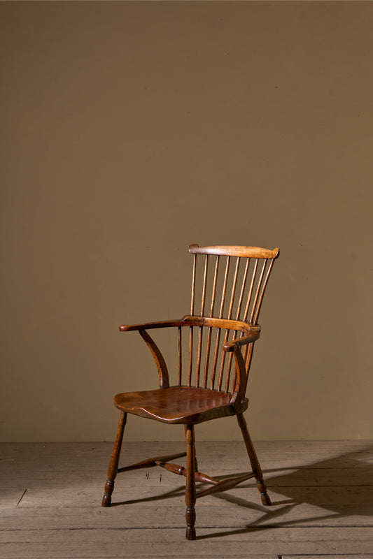 18th century Comb back Ash and Elm windsor chair
