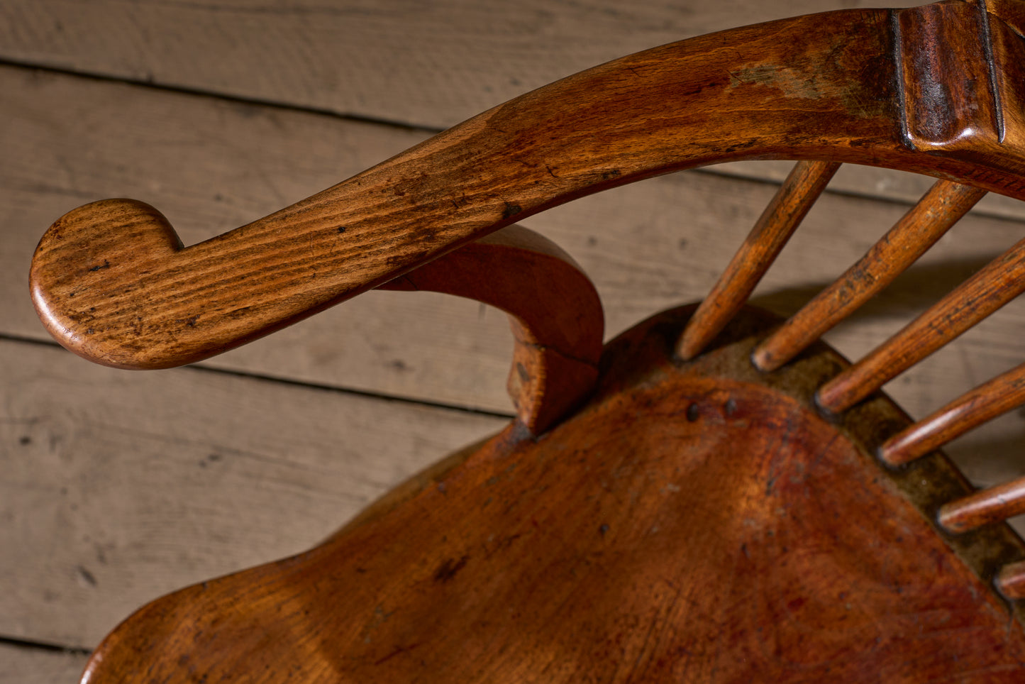 18th century Comb back Ash and Elm windsor chair