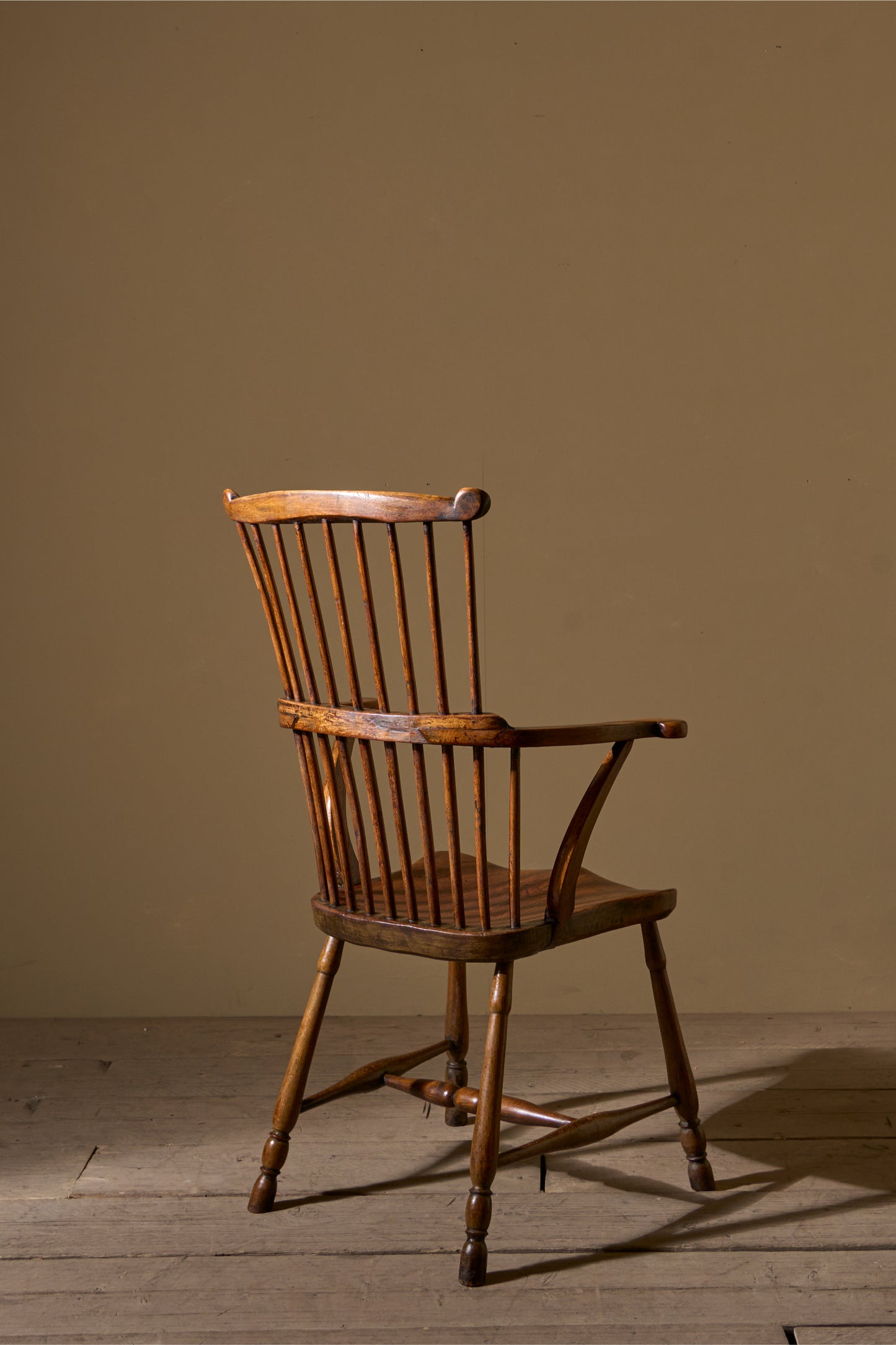 18th century Comb back Ash and Elm windsor chair