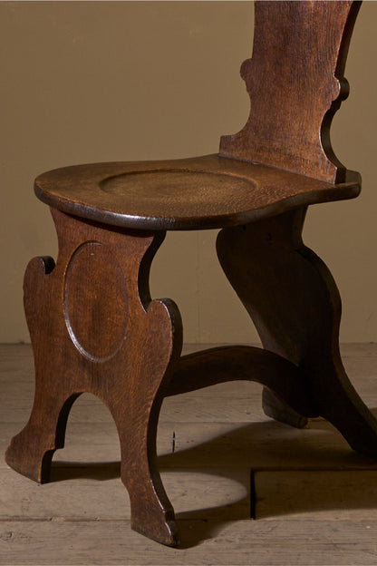 18th century English oak shield back hall chair