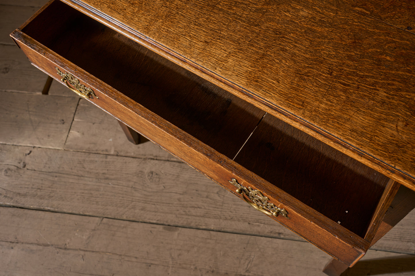 18th century Oak single drawer table - 2