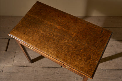 18th century Oak single drawer table - 2