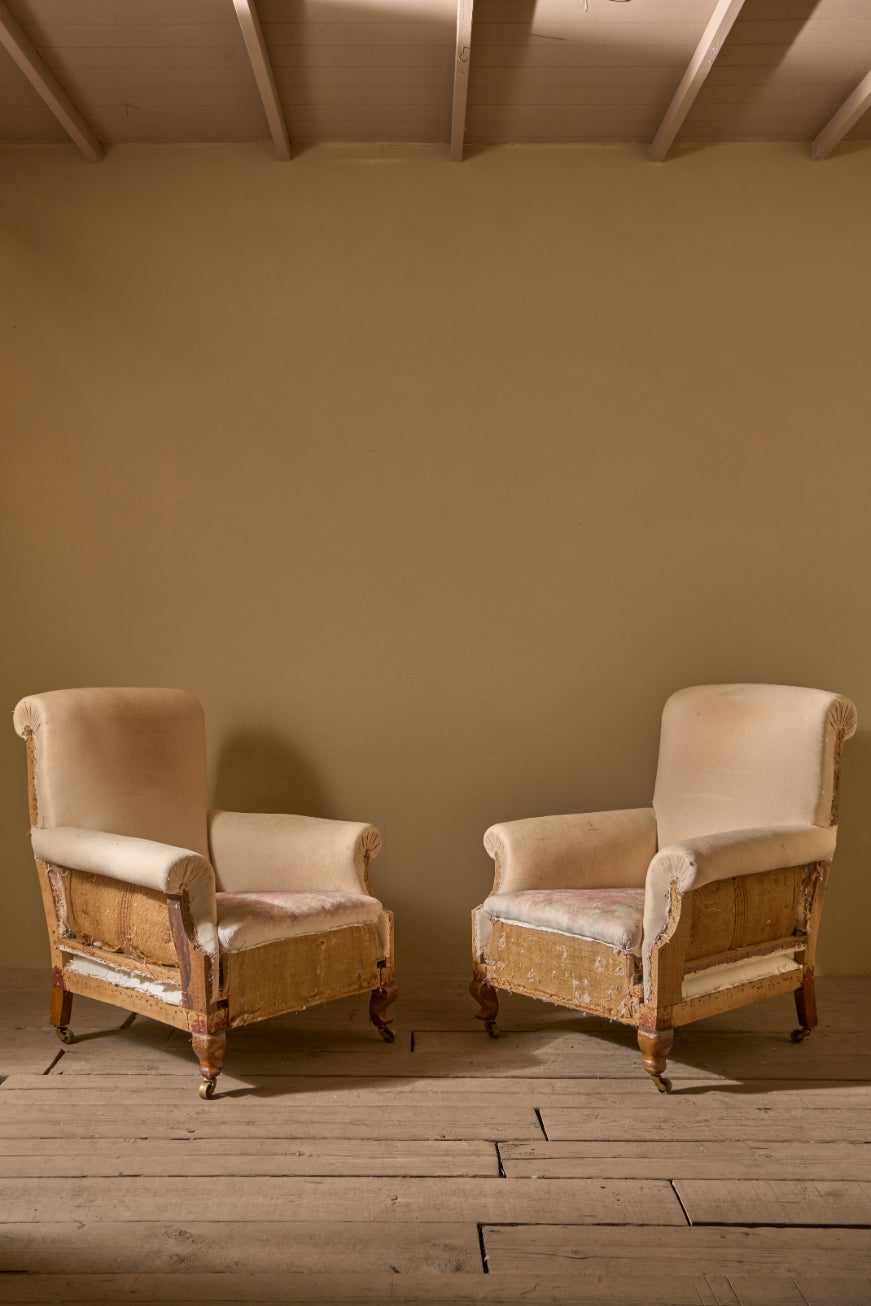 Pair of c.1900 English country house scroll back armchairs