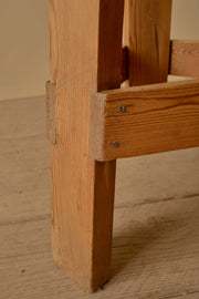 Early 20th century Pine sculptors stand