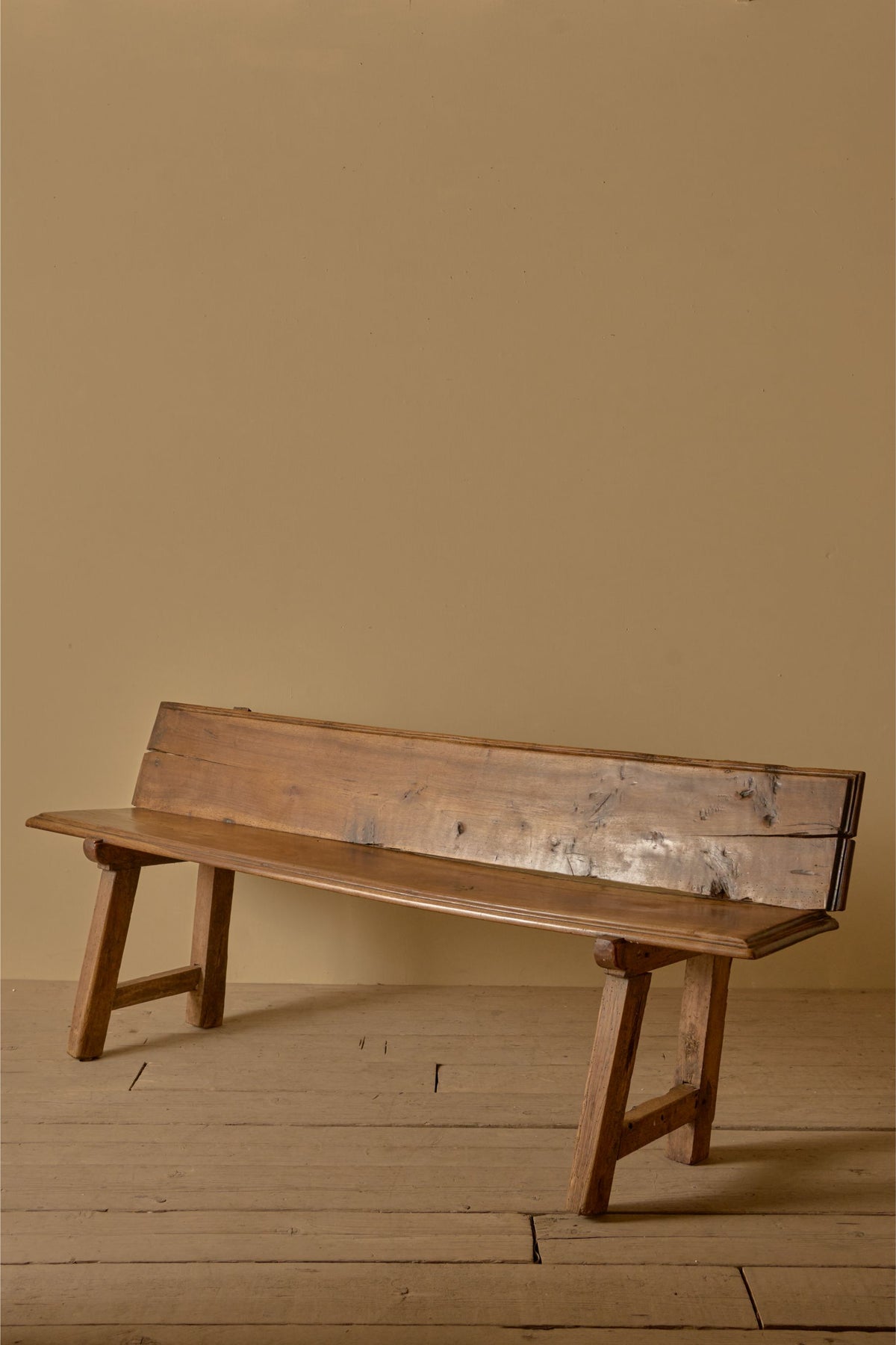 18th Century solid walnut Spanish hall bench