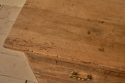 18th century Italian walnut chest of drawers