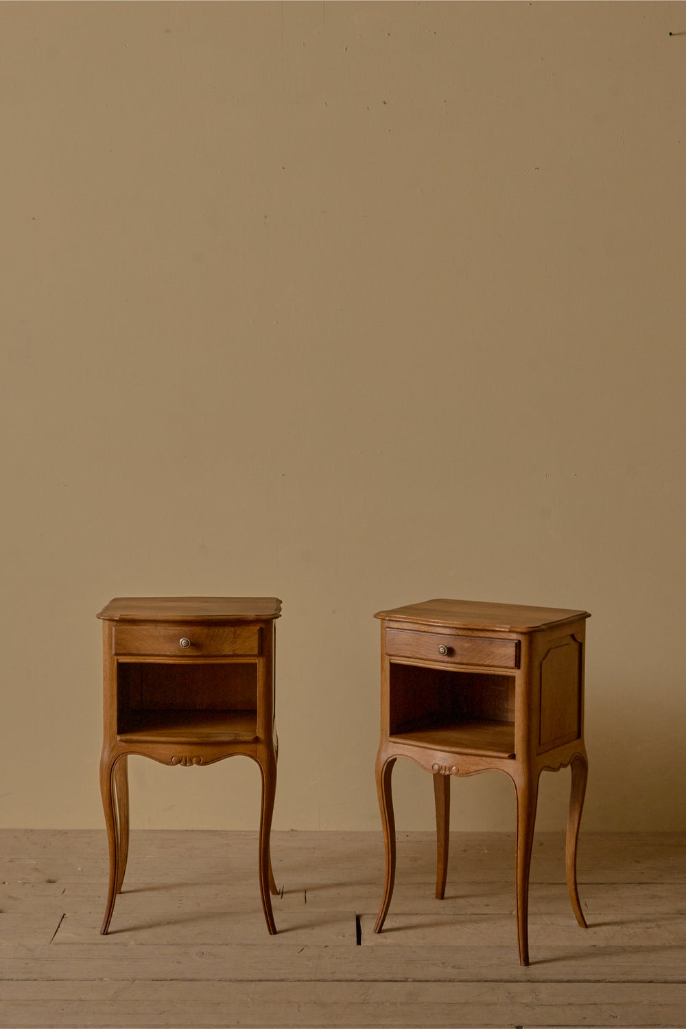 Pair of c.1900 oak bedside tables